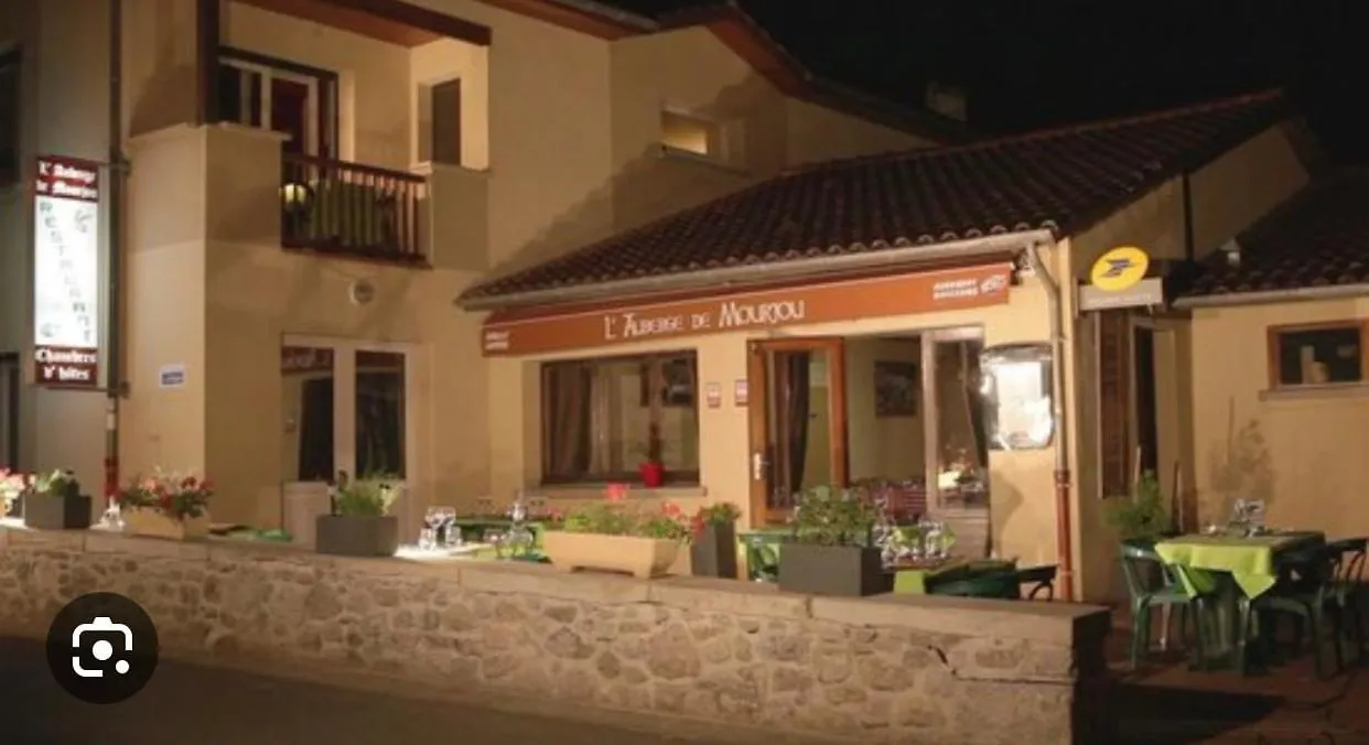 Mini-hôtel Auberge De Mourjou